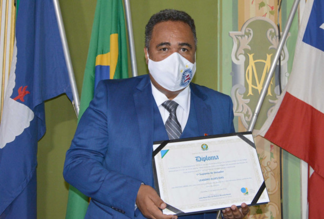 Leandro Guerrilha assume mandato de vereador